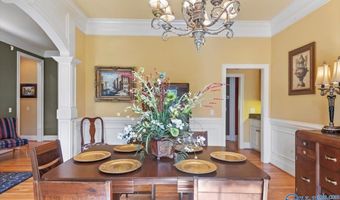 280 St Andrews Ln, Albertville, AL 35951