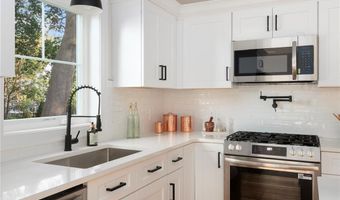 156 Potter St, Cranston, RI 02910