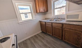 1009 4th Ave NE, Austin, MN 55912