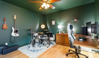 3202 Debbie Ln, Bartlesville, OK 74006