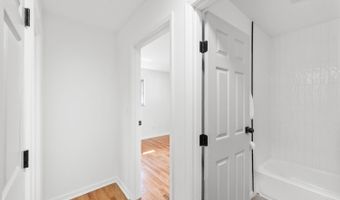 5225 Erindale Dr, Delhi, OH 45238