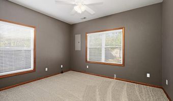 214 Hillside Dr, Baldwin City, KS 66006