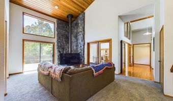 3122 St Louis Rd, Arcata, CA 95521