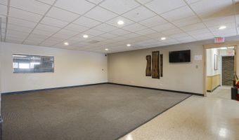 27 W530 High Lake Ave, Winfield, IL 60190