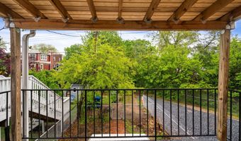 16 E LINDEN St, Alexandria, VA 22301