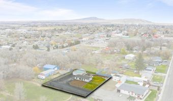 317 7th St, Benton City, WA 99320