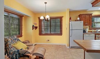 22665 W DEPOT St, Antioch, IL 60002