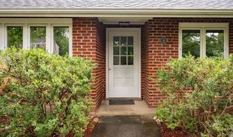 8023 WASHINGTON Ave, Alexandria, VA 22308