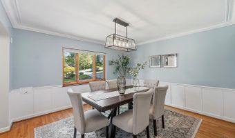 3119 N Farmcrest Dr, Amberley, OH 45213