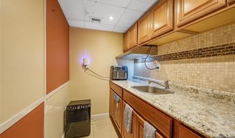 2 Dawson St, Belleville, NJ 07109