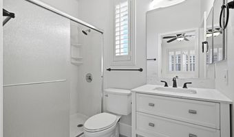 10820 Woodstream Ct, Las Vegas, NV 89135