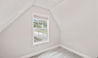 402 S 11th St, Adel, IA 50003