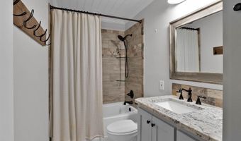 4417 Parkridge Dr, Benton, LA 71006