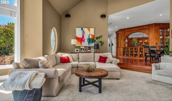 4075 NW CAMALA Dr, Albany, OR 97321