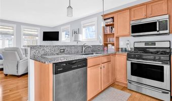 12 Park Ave 3, Narragansett, RI 02882