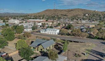 405 W Avenue E, Alpine, TX 79830