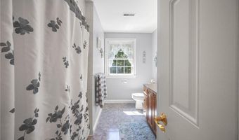 2 Scenic Ridge Ct, Coventry, RI 02816