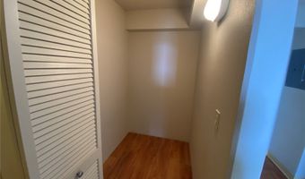 3009 Ala Makahala Pl 1611, Honolulu, HI 96818