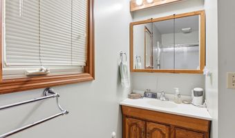 2687 W Sycamore Beach Rd, Angola, IN 46703