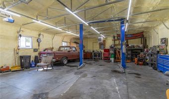 805 31st Ave, Middle Amana, IA 52203