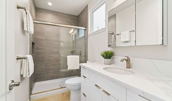 1729 Keeaumoku St B, Honolulu, HI 96822
