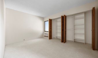 319 Kaelepulu Dr 202, Kailua, HI 96734