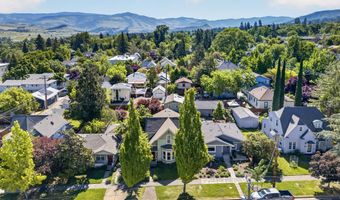 138 Third St, Ashland, OR 97520