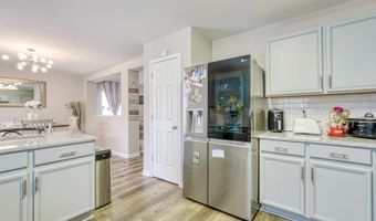 610 Branch View Dr, Boiling Springs, SC 29316