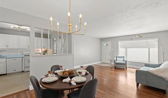 8225 Marvale Ln, Affton, MO 63123