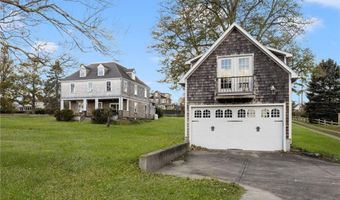 39 Walcott Ave, Jamestown, RI 02835