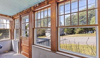 32 Murray St, Augusta, ME 04330