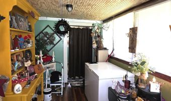48 Fisher St, Andrews, NC 28901