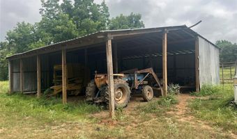 621 County Road 3313, De Kalb, TX 75559