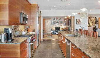 345 Thames St 407 N, Bristol, RI 02809