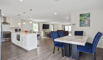 257 Port Monmouth Rd, North Middletown, NJ 07748