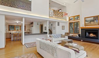 107 S Merrivale Ave, Beverly Shores, IN 46301
