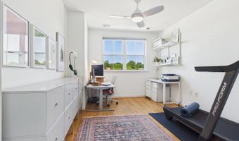 2101 N MONROE St #403, Arlington, VA 22207