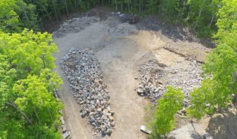 60 Boxwood Dr, Auburn, NH 03032