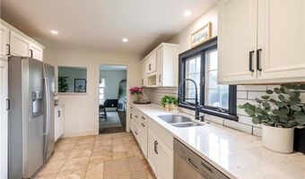 31 Bowen St, East Providence, RI 02916