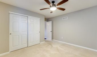 925 Meramec Grove Dr, Ballwin, MO 63021