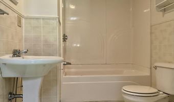 27 Wesley St, Bath, ME 04530
