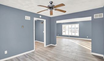 826 Yorkshire Rd, Anderson, IN 46012