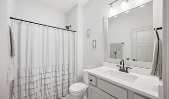 5506 NW 17th St, Ankeny, IA 50023