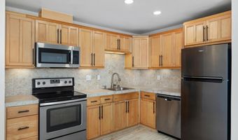 3050 Rue D'Orleans 409, San Diego, CA 92110