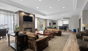 880 N POLLARD St N 224, Arlington, VA 22203