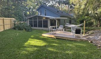 1825 HICKORY Ln, Atlantic Beach, FL 32233