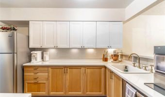 716 EDGEWATER Dr 2A, Orlando, FL 32804