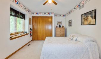 609 4th Ave NW, Altoona, IA 50009