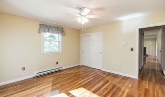 377 High St, Candia, NH 03034