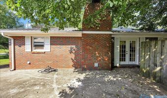 806 6th St NE, Arab, AL 35016